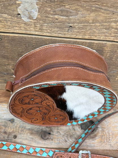 Tooled round cowhide/turquoise consealed purse