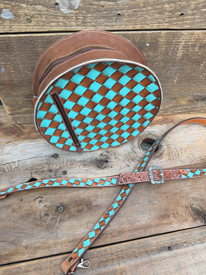 Tooled round cowhide/turquoise consealed purse